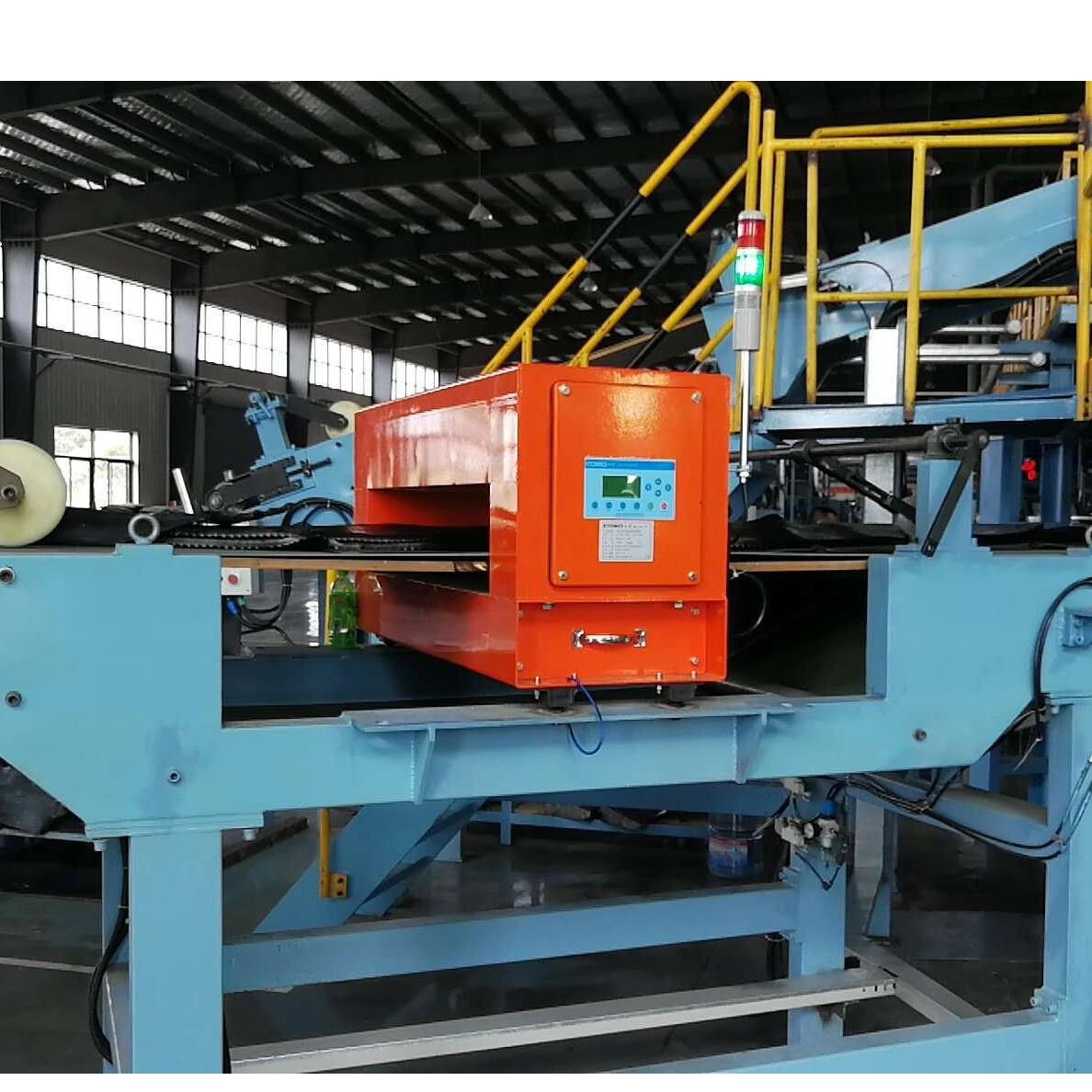 Metalldetektoren für Bergbau und Materialverarbeitung